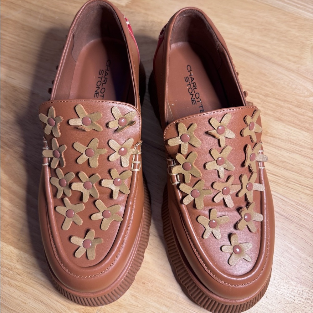 CHARLOTTE STONE X LORIEN STERN LOAFERS - TAN/BROWN